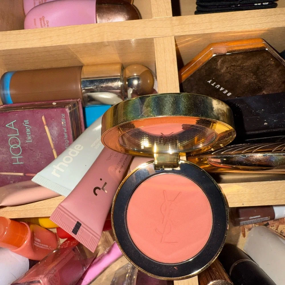 Yves Saint Laurent Blush - Peachy Nude - Picture 4 of 4